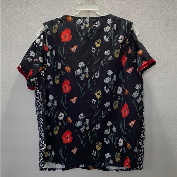 Blouse - Picture 2 of 6